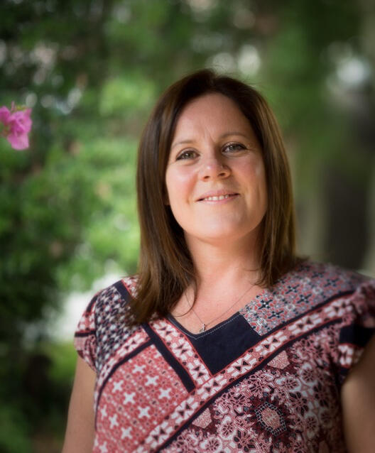 Portrait of Fiona, founder of Camdeboo People HR